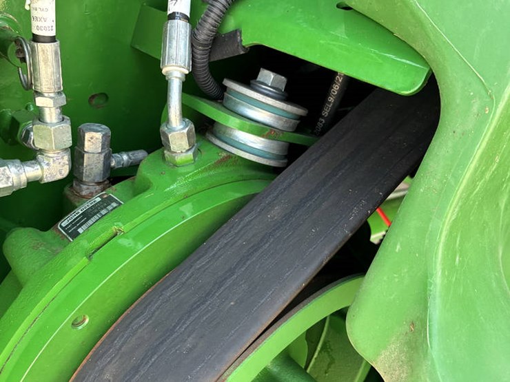 2022-john-deere-s780-image-12