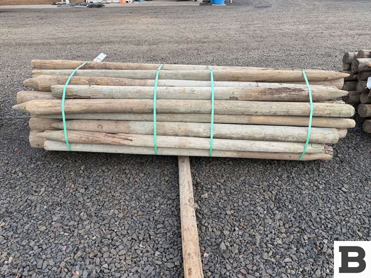 ..-wooden-posts-image-6