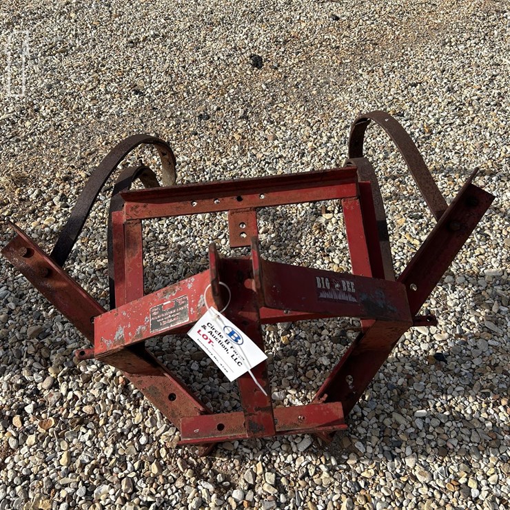 4 SHANK CULTIVATOR