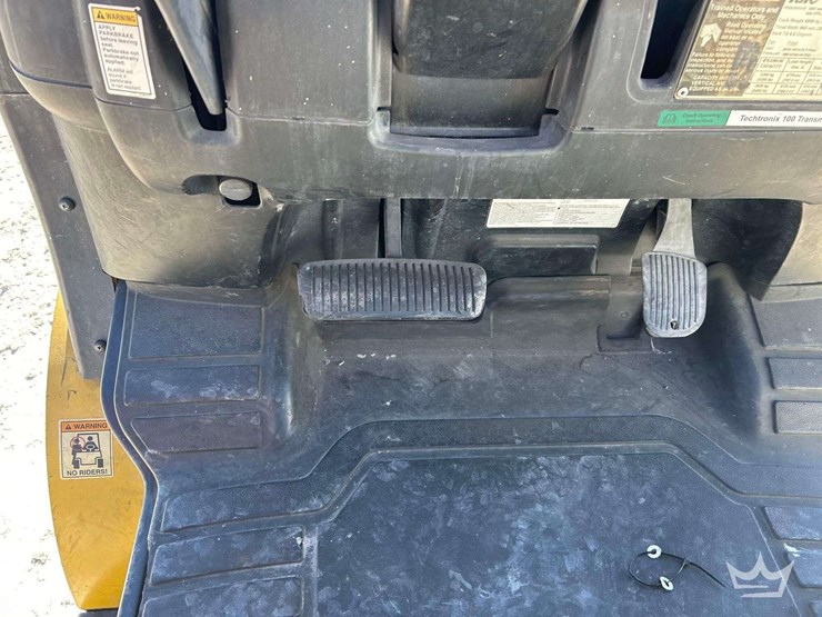 yale-glp070vxe-6,500lb-propane-forklift-image-12