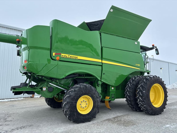 2018-john-deere-s780-image-4