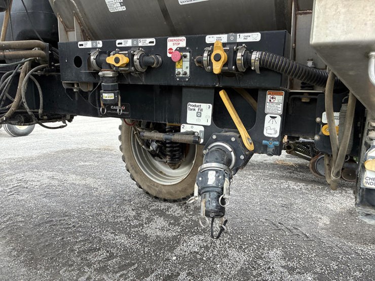 2015-case-ih-patriot-3340-image-22