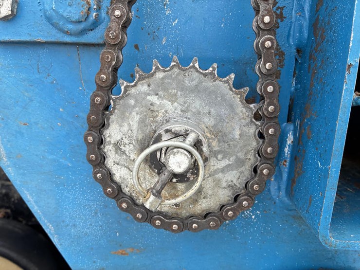 1997-kinze-2600-image-9