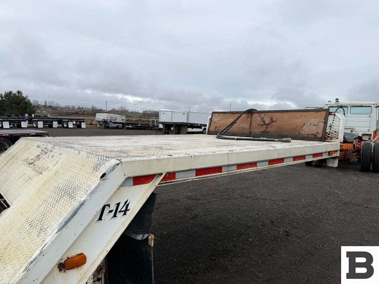 1981-haull-flatbed-equipment-trailer-image-27