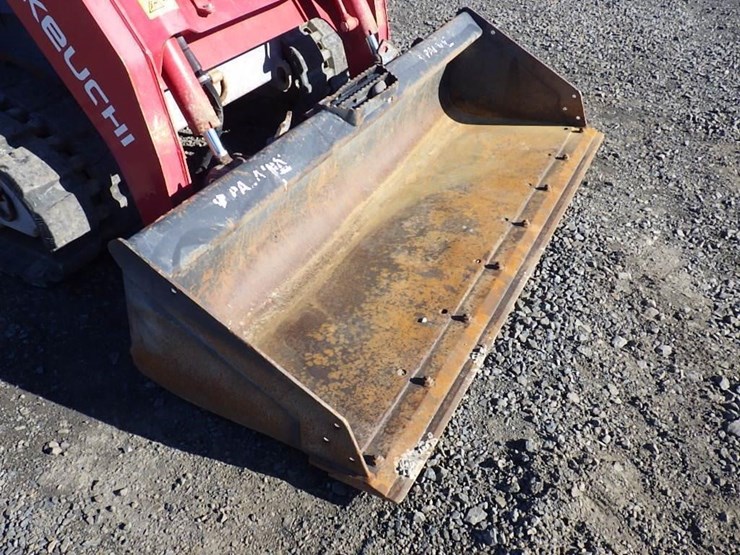 takeuchi-tl10v2-image-15