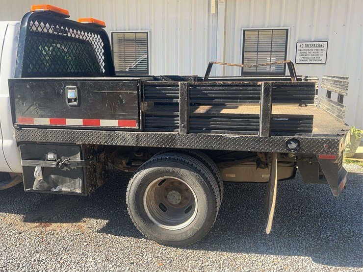 2016-ford-f350-image-3