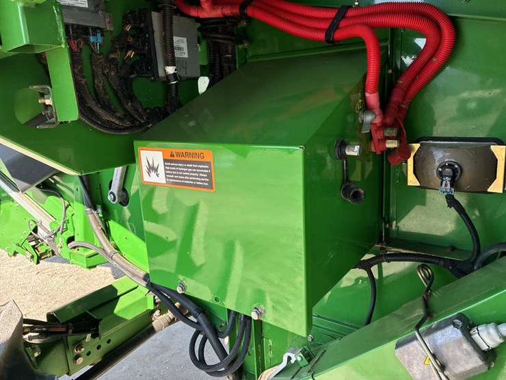 2013-john-deere-s670-image-77
