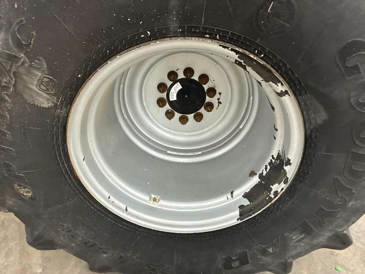 2012-case-ih-7230-image-38