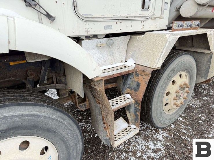 1998-kenworth-t800-image-11