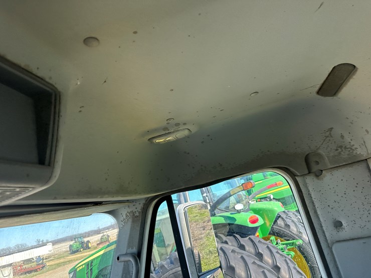 #40057-•-2001-freightliner-century-classic-s/t-t/a-daycab-truck-tractor-1fujbbbg41lh91794-image-65