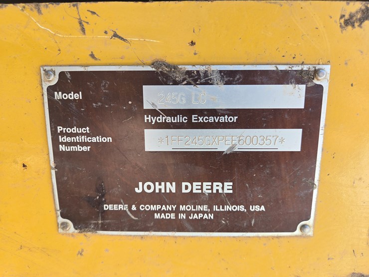 2016-deere-245g-lc-image-84