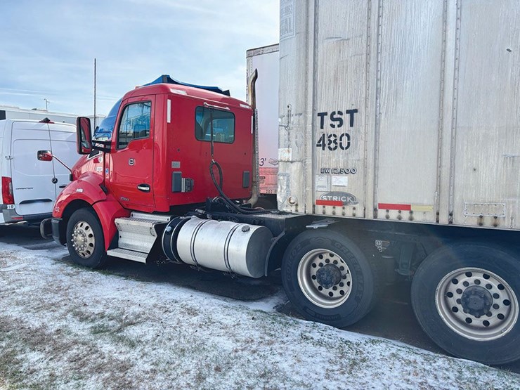 2016-kenworth-t680-image-2