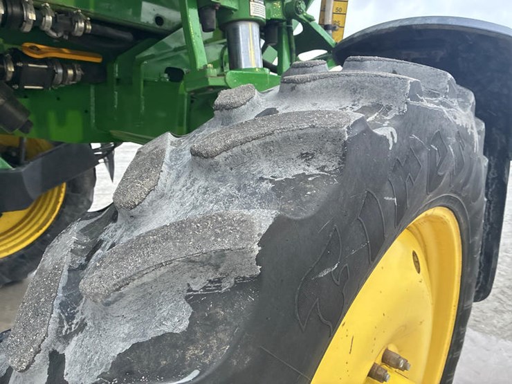 2011-john-deere-4830-image-64