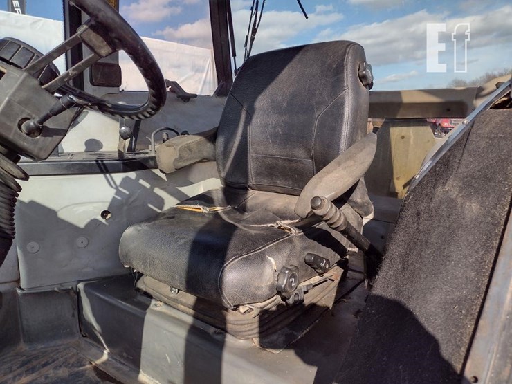 1991-case-ih-5140-image-12