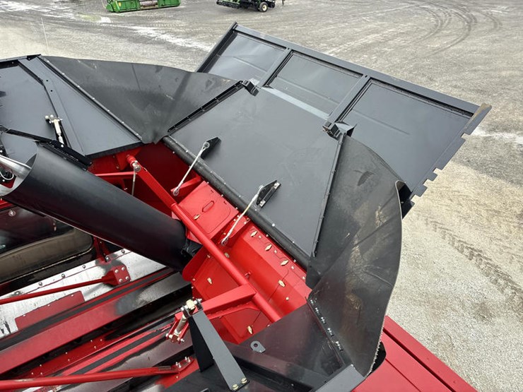 2024-case-ih-8250-image-85