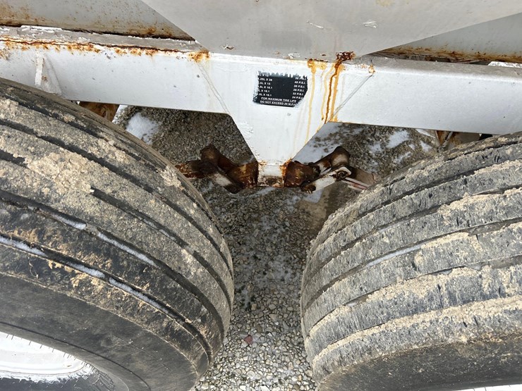 willmar-super-600-spreader-image-10