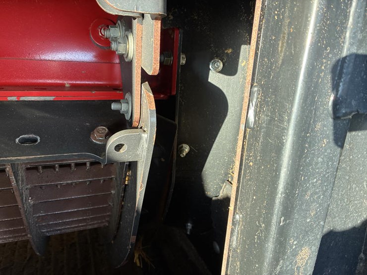 2010-case-ih-8120-image-85