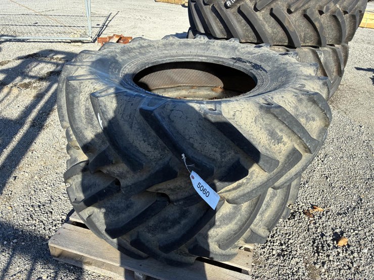 #5060-•-2---18.4-26-tires-image-2