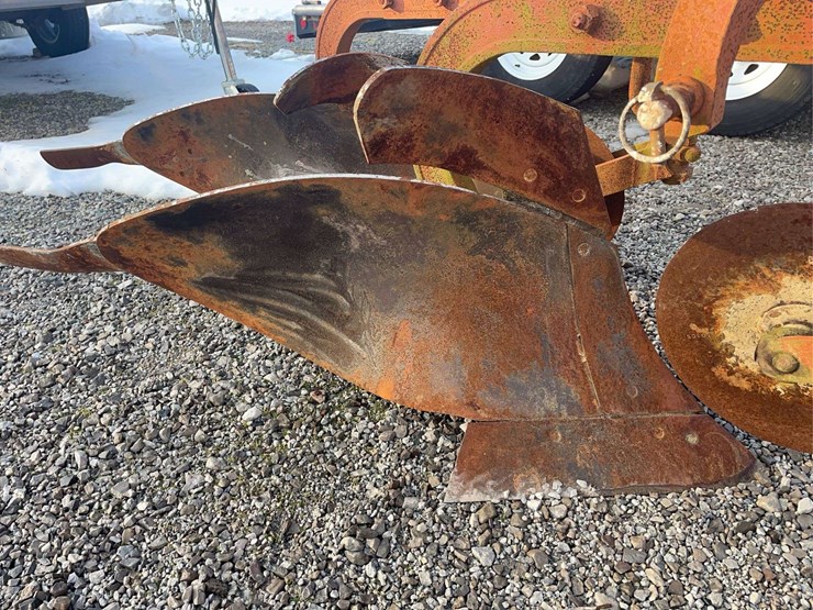 ford-2-bottom-plow-image-5