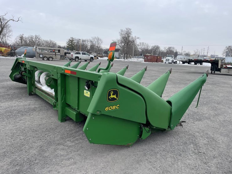 2012-john-deere-608c-image-14