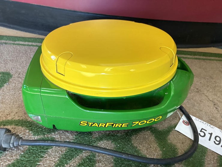 john-deere-7000-image-1