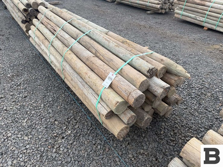 ..-wooden-posts-image-2