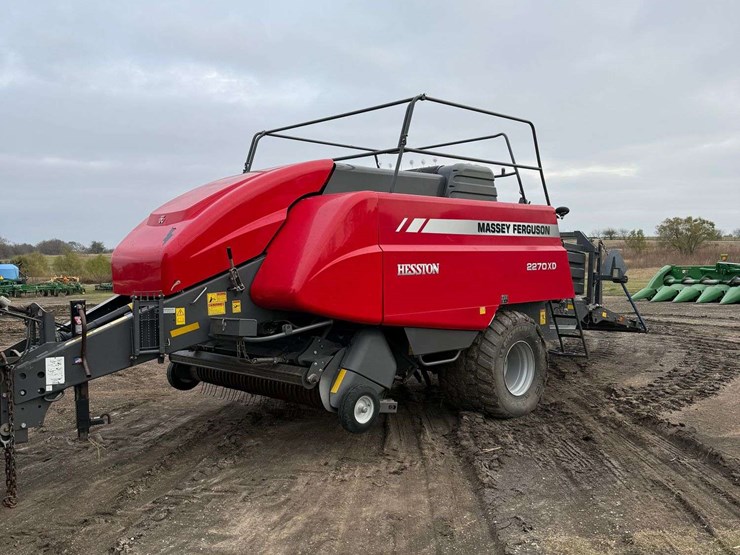massey-ferguson-2270xd-image-3