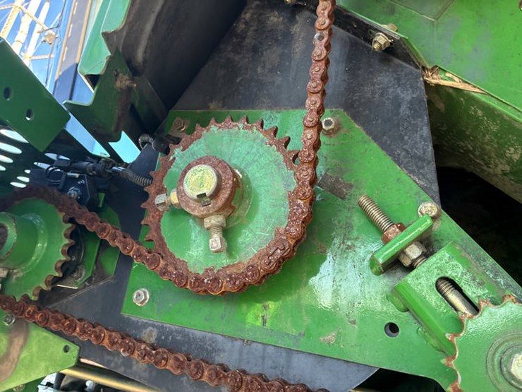 2000-john-deere-9550-image-34