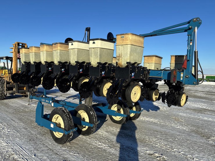 1999-kinze-2500-image-5