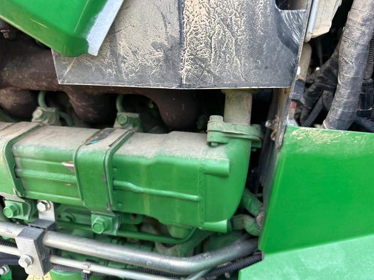 2011-john-deere-5090m-image-52