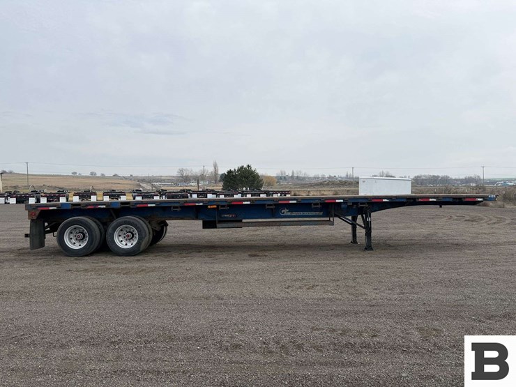 1993-utility-40'-image-6