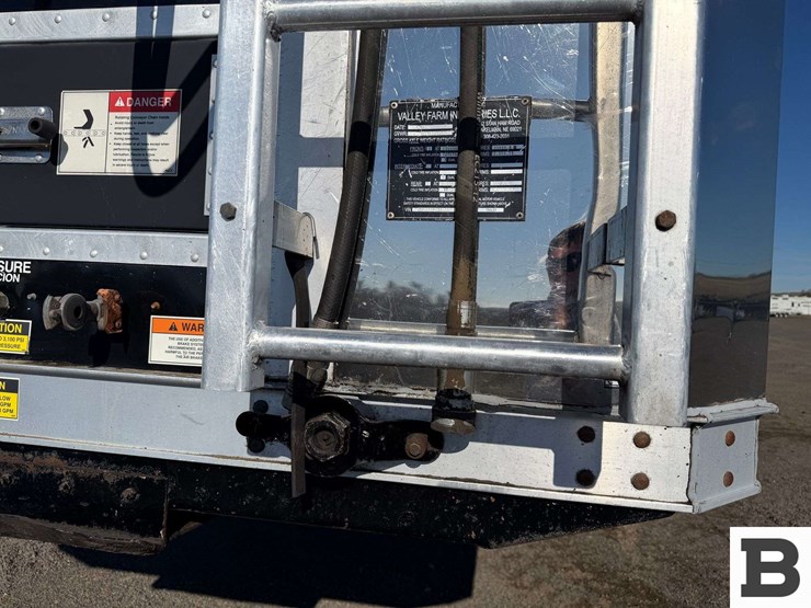 2015-valley-trailer-image-11