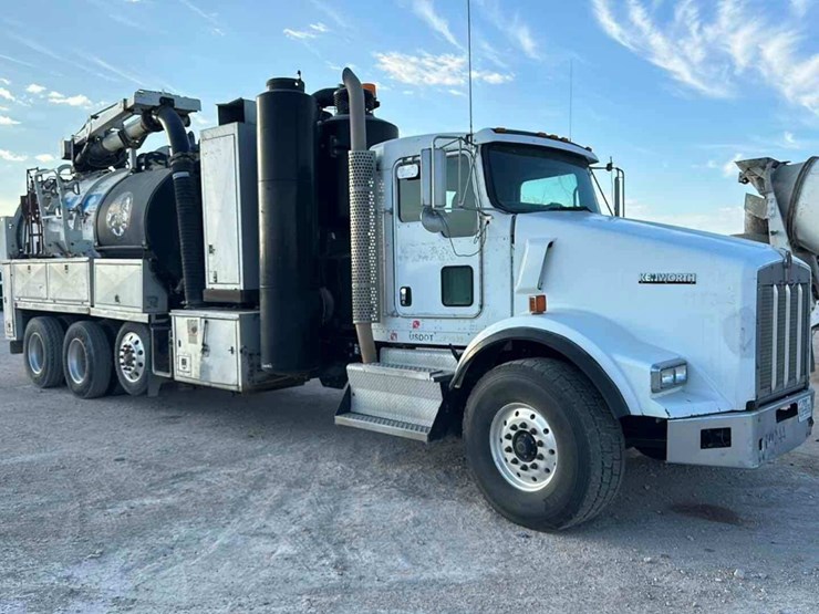 2015-kenworth-t800-image-2