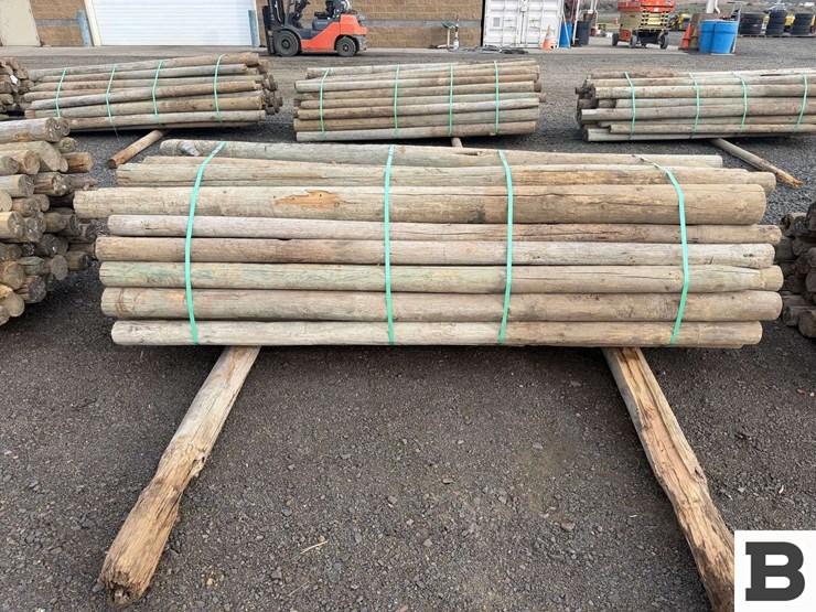 ..-wooden-posts-image-5