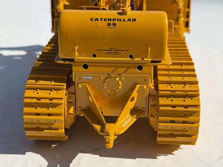 caterpillar-d9-image-7