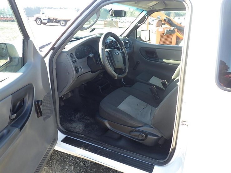 2011-ford-ranger-image-21