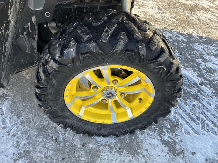 john-deere-gator-image-31