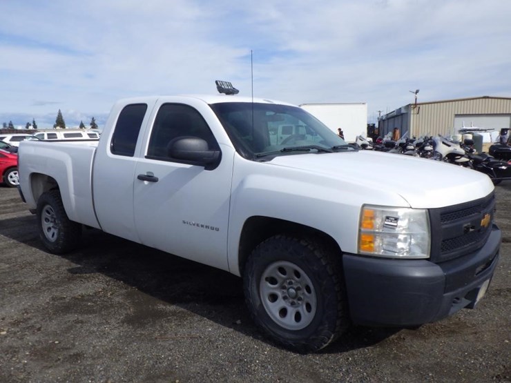 2012-chevrolet-1500-image-2