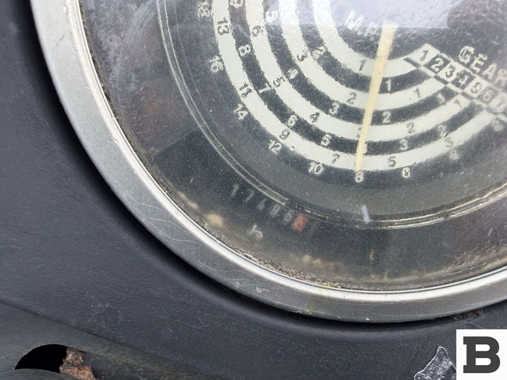 1980-john-deere-2940-image-41