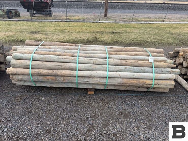 ..-wooden-posts-image-1