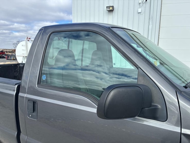 2004-ford-f250-image-18