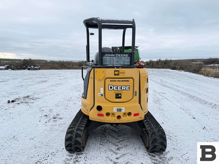 2017-deere-35g-image-4