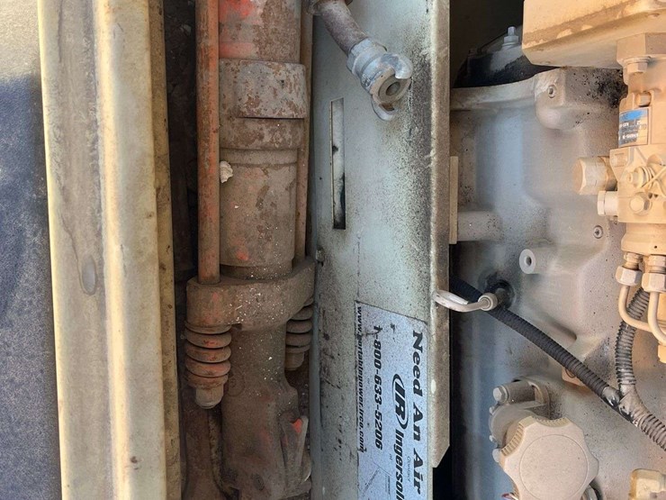 2005-ingersoll-rand-185-image-12