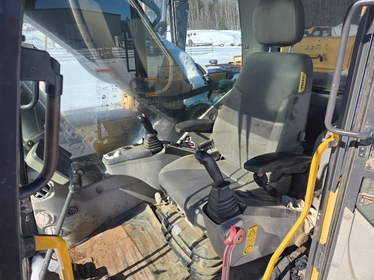 volvo-ec330-image-50