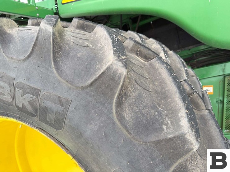 2004-john-deere-9660-sts-image-32