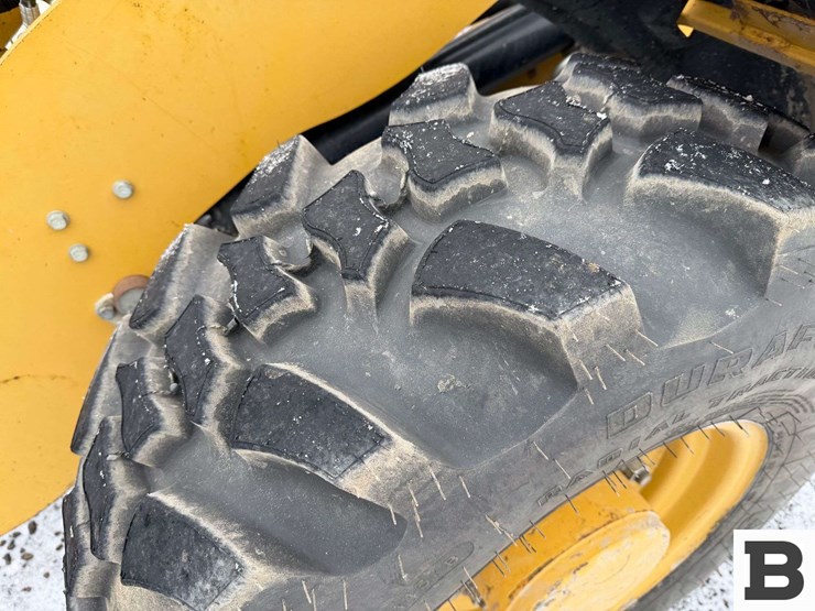 2013-caterpillar-906-image-20