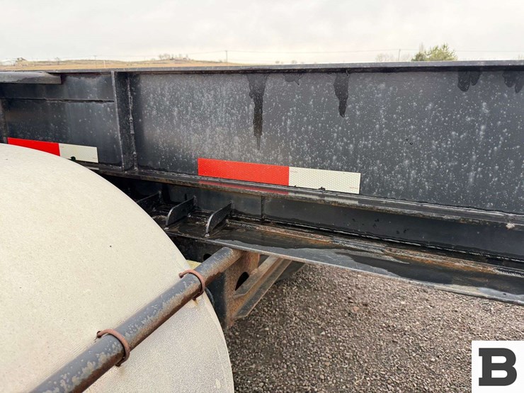 2011-dionbilt-dbnsl-220ar-chassis-trailer-image-39