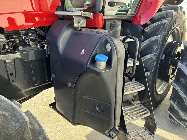 2011-case-ih-magnum-315-image-36