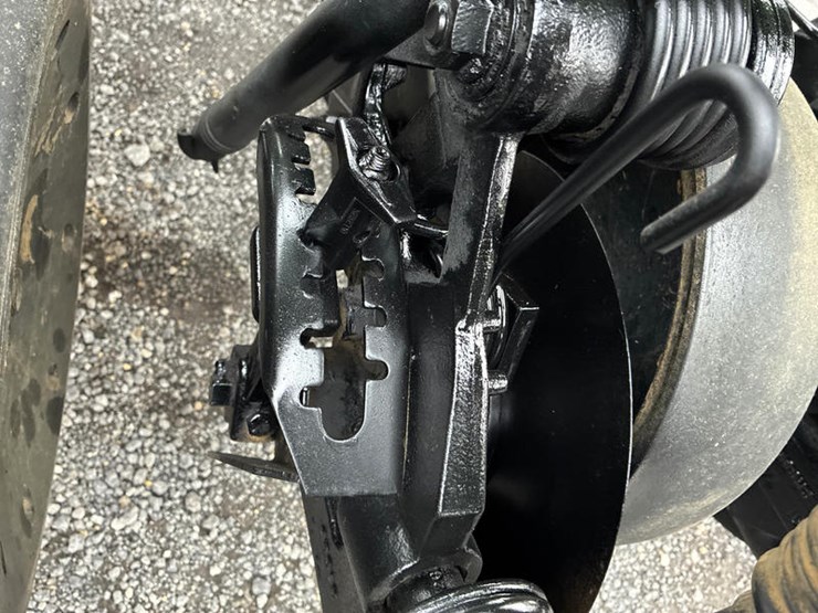 2003-john-deere-1590-image-24