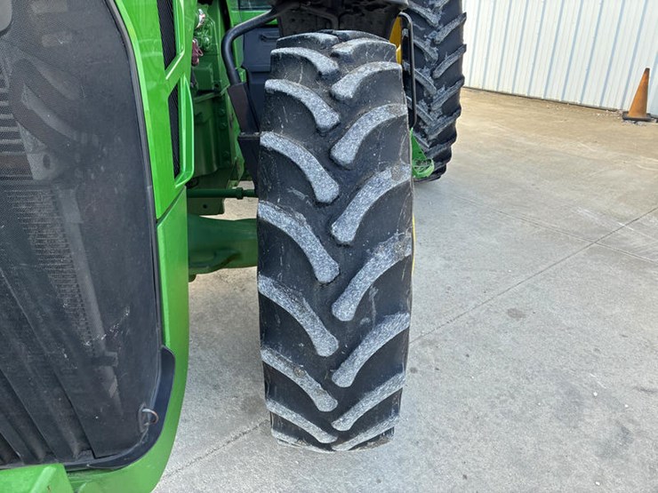 2006-john-deere-8430-image-41